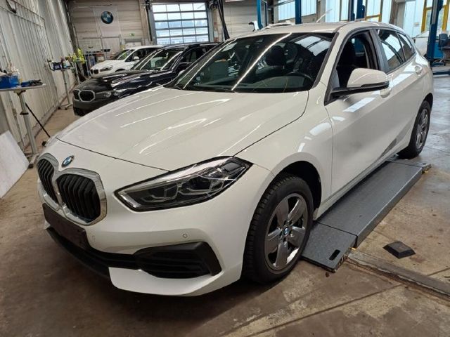 118i Aut.SportL/Keyles/LKHZ/Navi/PDC/CarPlay/LED