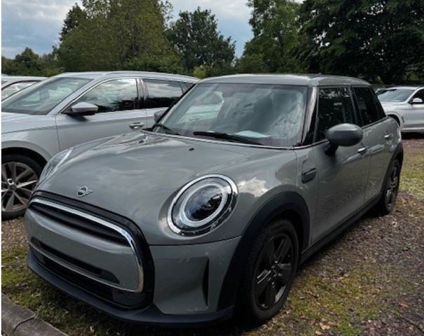 One Aut./SportL./Keyless/Navi/STHZ/Parkassistent